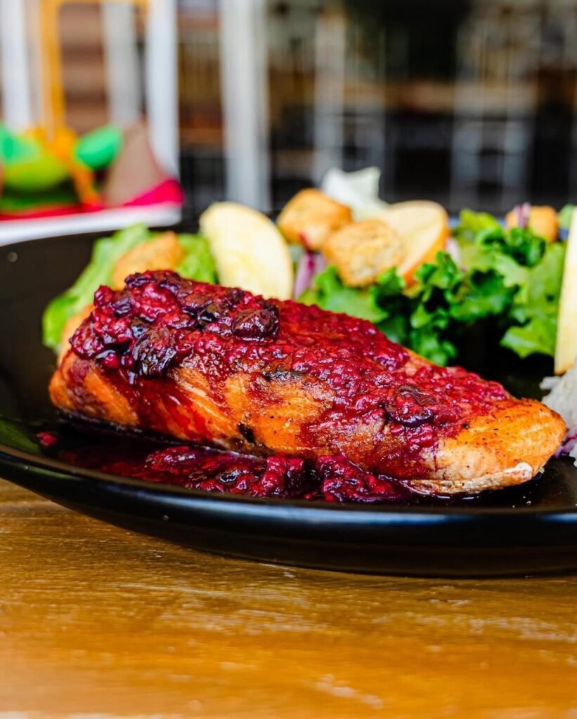 SALMÓN EN FRUTOS ROJOS